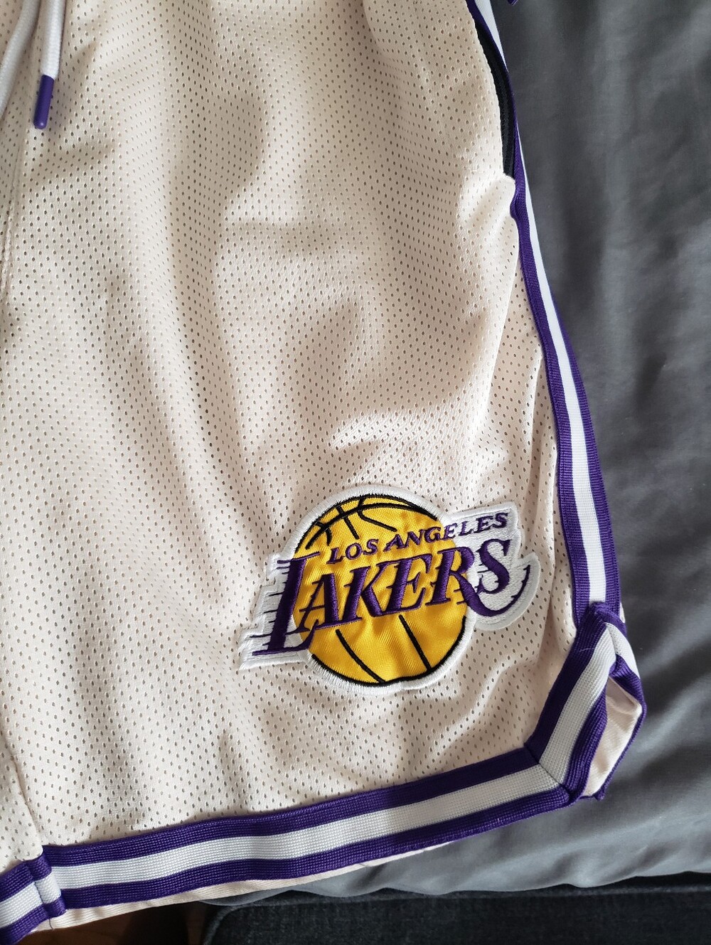 🏀 Los Angeles Lakers Basketball Shorts 🏀 - Picture 2 of 6